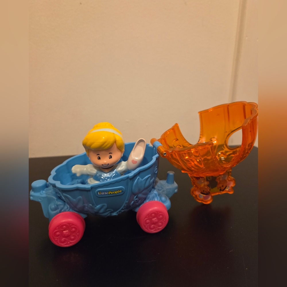 Disney Princess Parade Floats Little People Moana Belle Ariel Anna Elsa Olaf - Picture 4 of 8